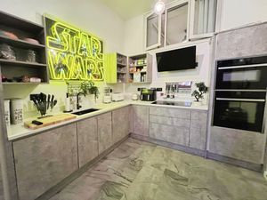 Kitchen- click for photo gallery
